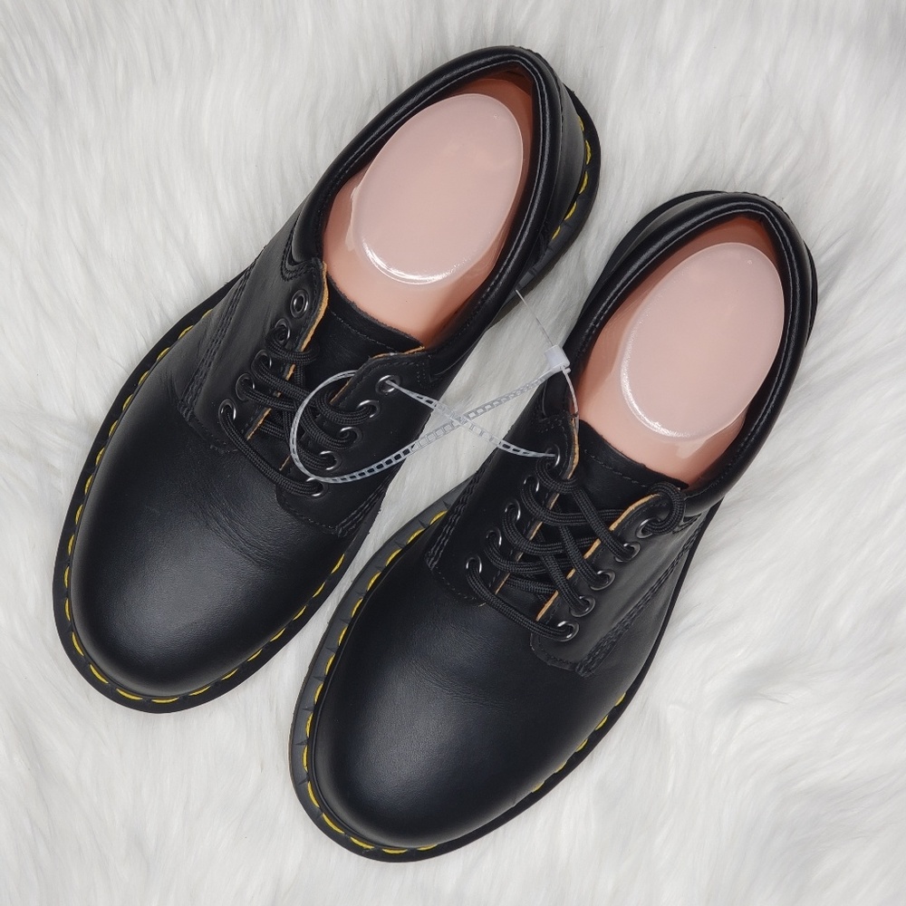 Dr. Martens 8053 Black Leather Oxford, Mens Size 8 - Picture 3 of 8